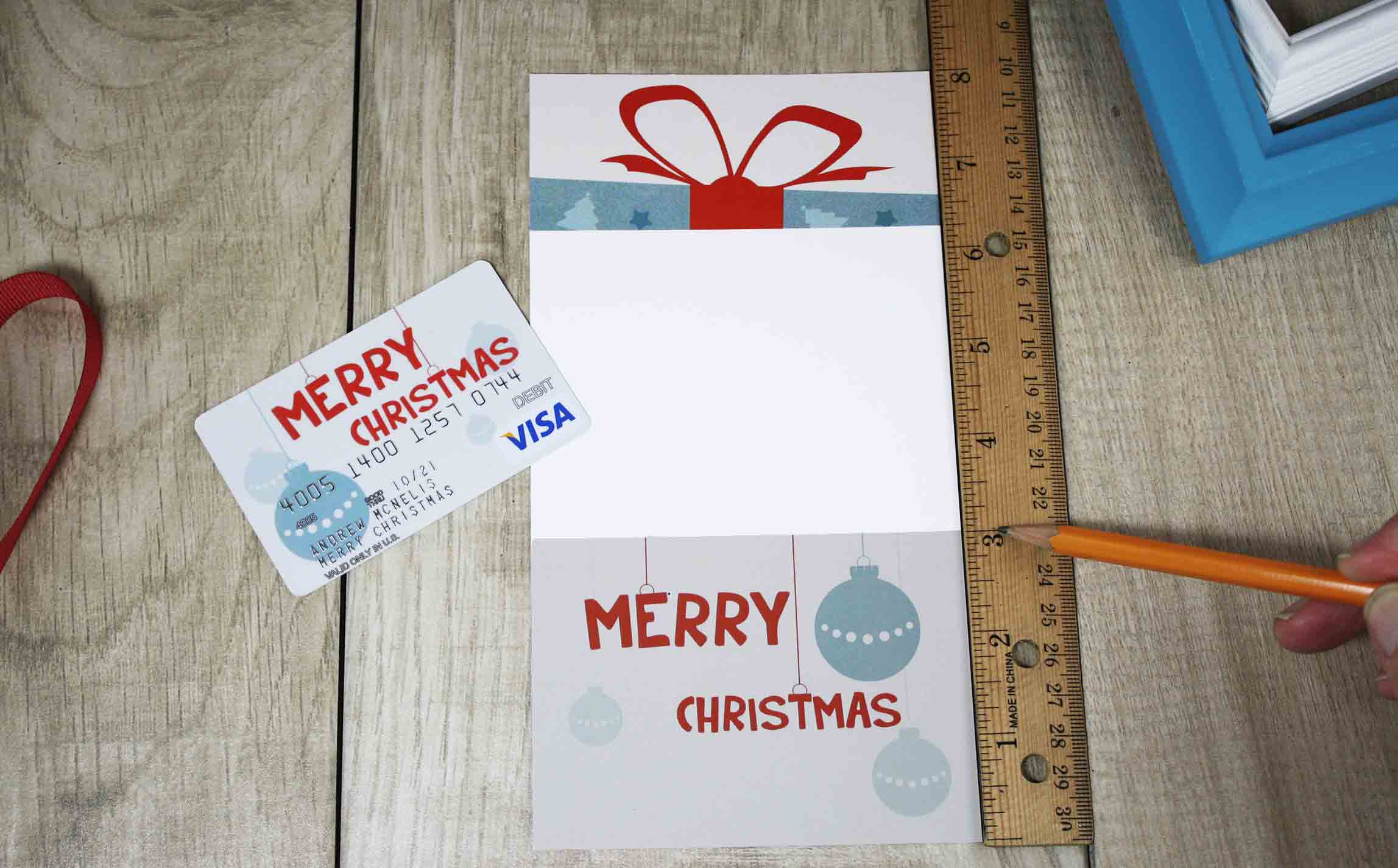measure folded gift card holder