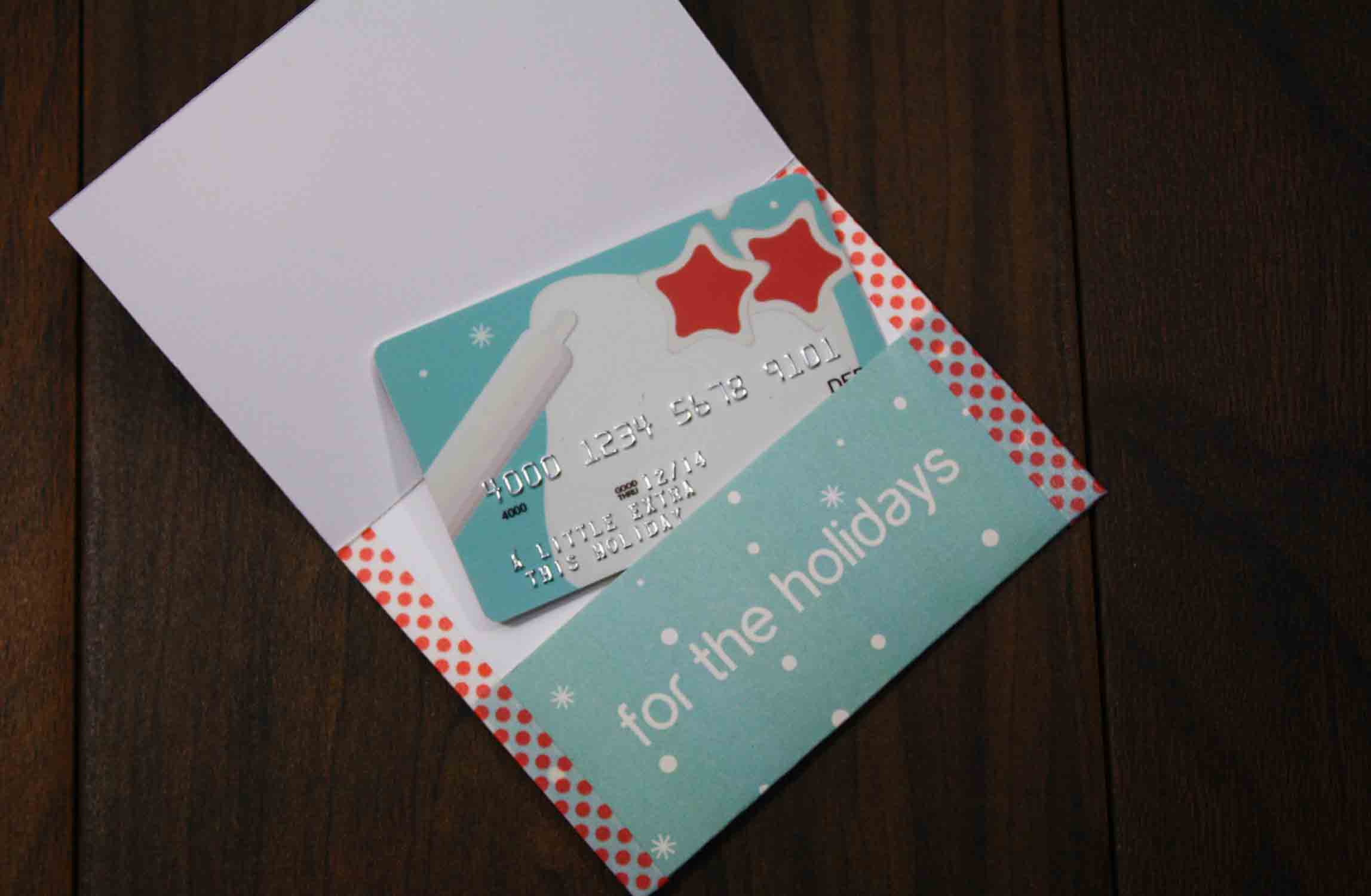 put card into gift card holder