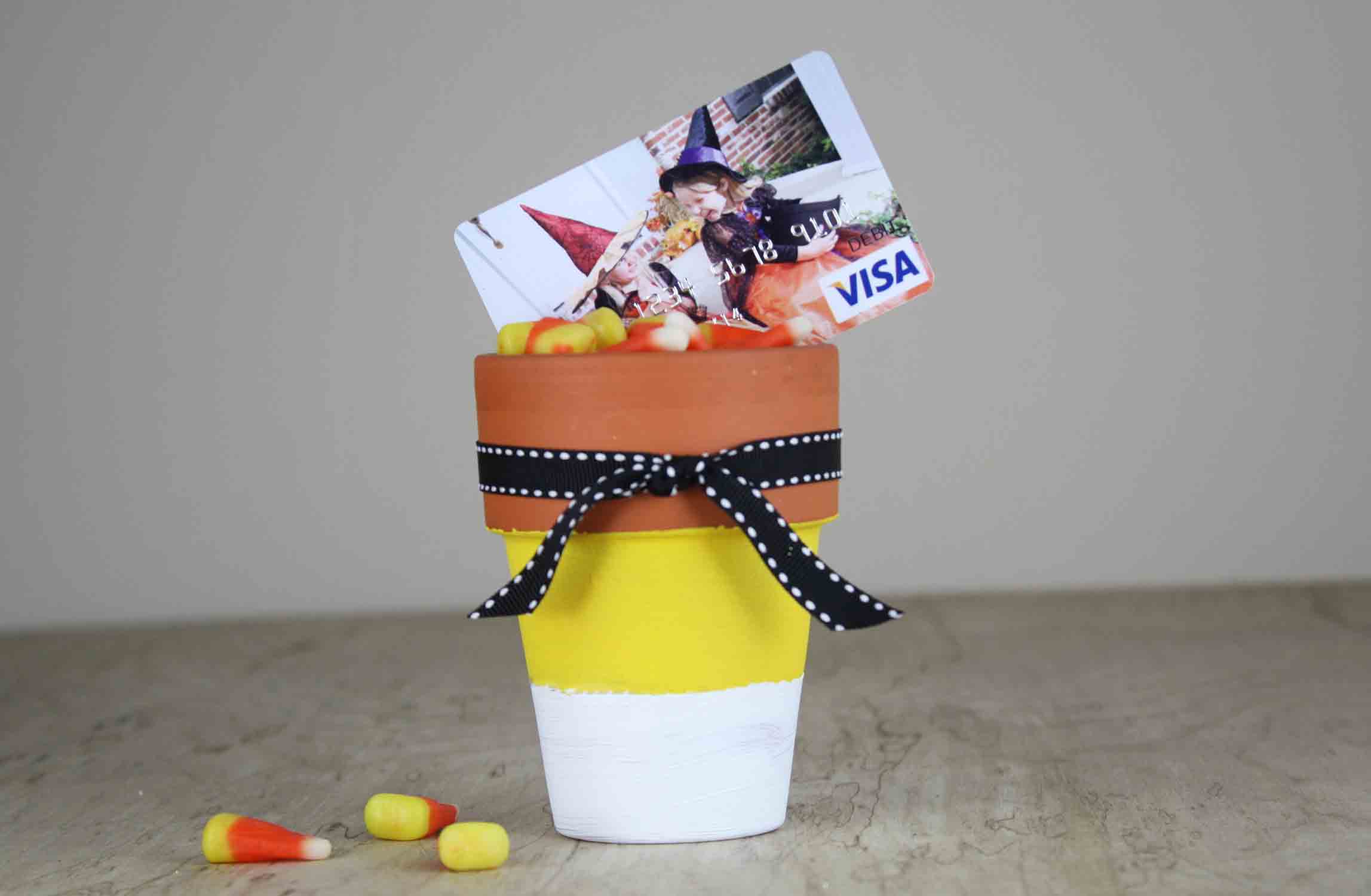 Halloween Gift Card Idea Is As Sweet As Candy Corn