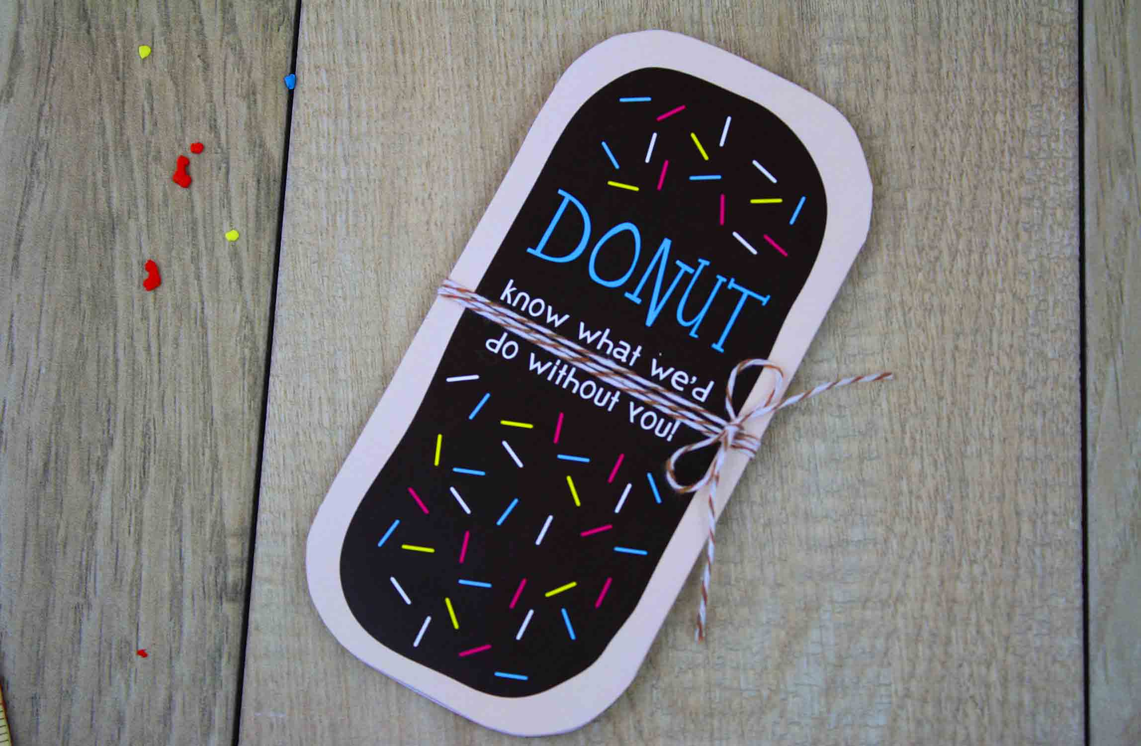 donut gift card holder outside