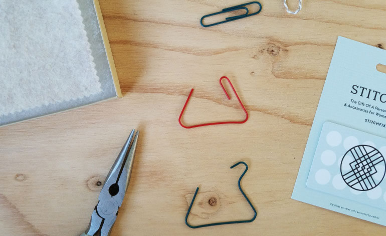 how to make a paper clip hanger