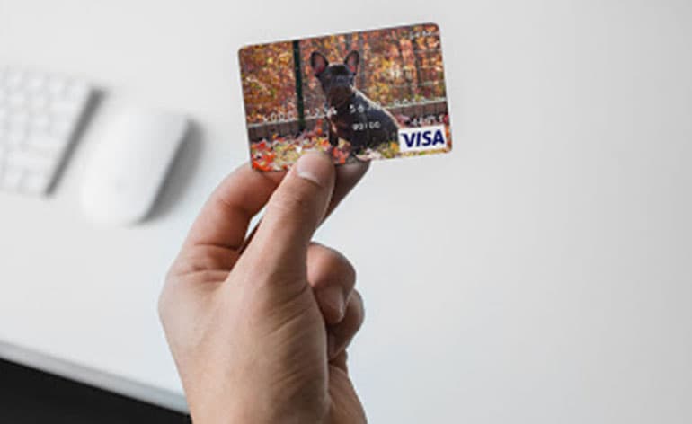 Fun Photo Ideas for Custom Visa Gift Cards | GiftCards.com